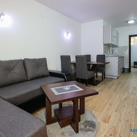Adriatic Dreams Apartments Добра вода Екстериор снимка