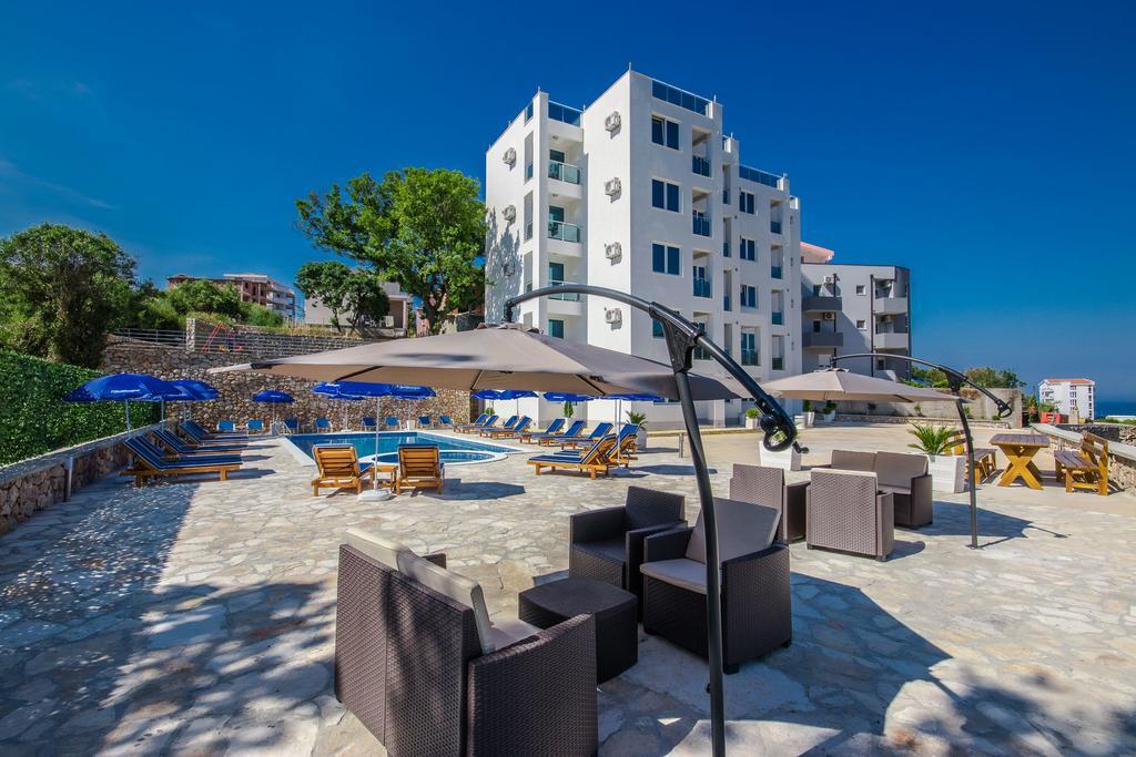 Adriatic Dreams Apartments Добра вода Екстериор снимка