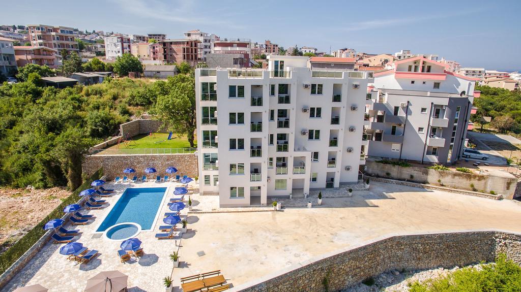 Adriatic Dreams Apartments Добра вода Екстериор снимка
